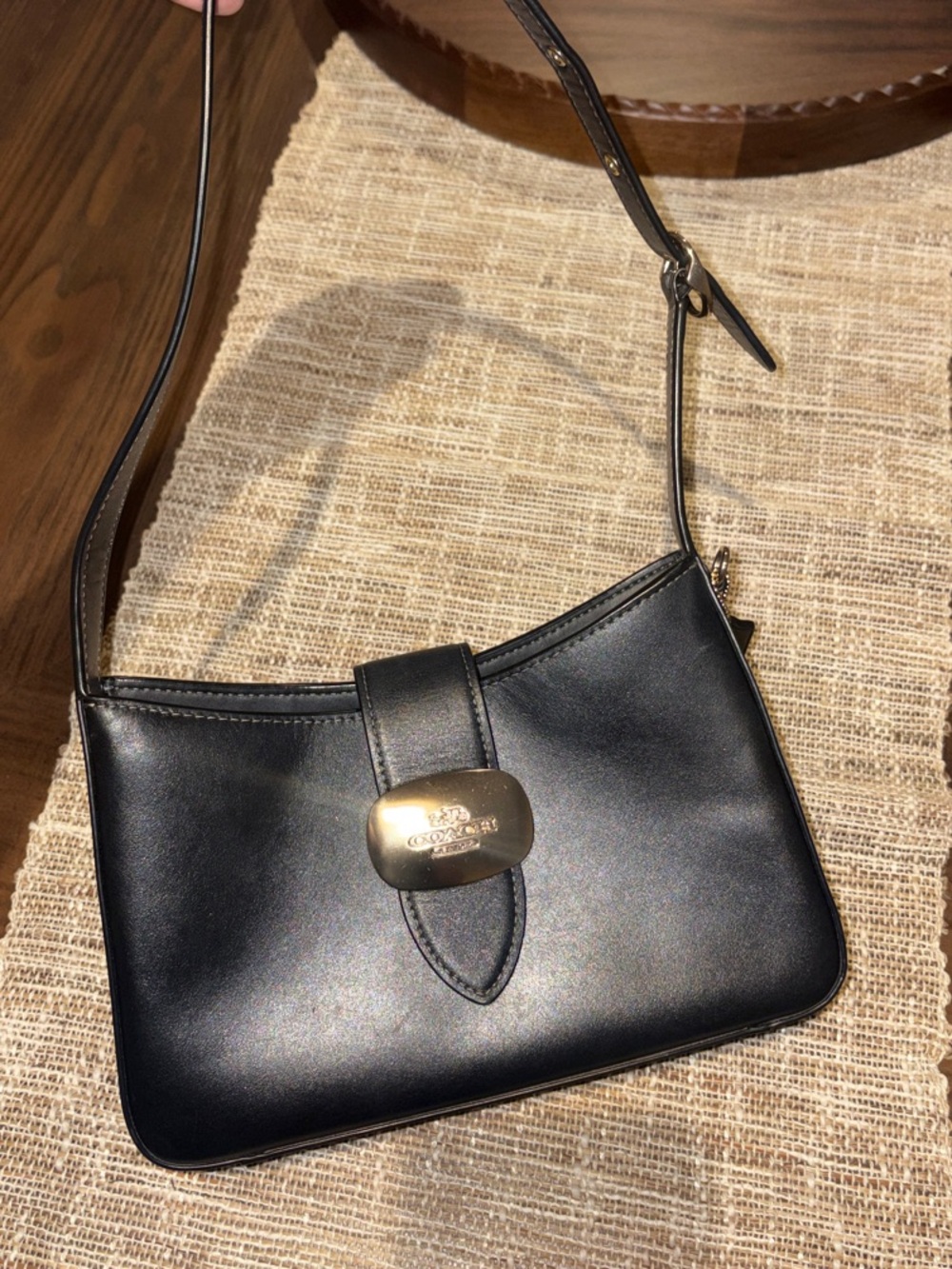 Classic Black ELIZA Shoulder Bag with Gold-Tone Accent